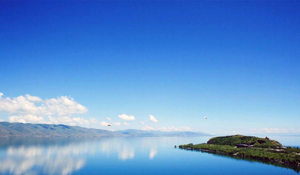 دریاچه سوان
