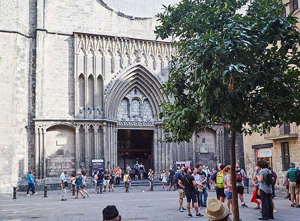 Basílica de Santa Mari در بارسلونا