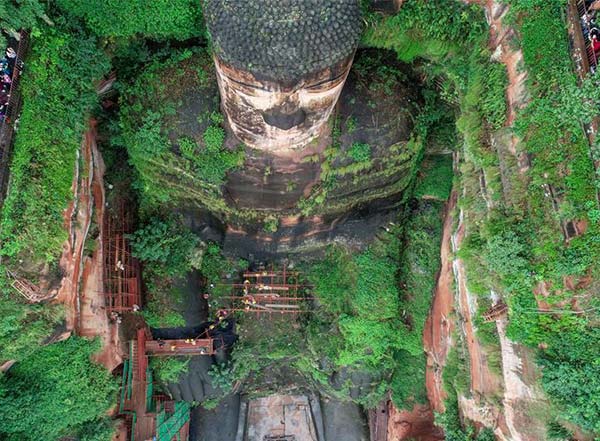 داستان ساخت مجسه بودای لشان / The Leshan Giant Buddha