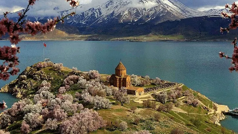 زیبایی‌ فصل بهار در ترکیه