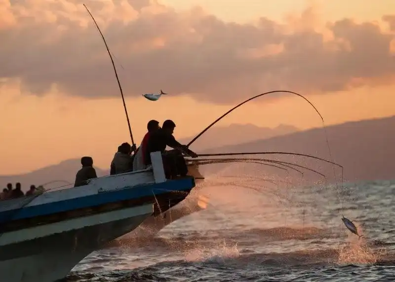 ماهیگیری شبانه در مالدیو
