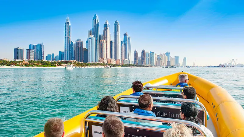 تور جزیره‌ی جمیرا با قایق (Jumeirah Boat Tour) دبی