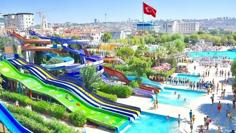 پارک آبی آکوامارینا استانبول
