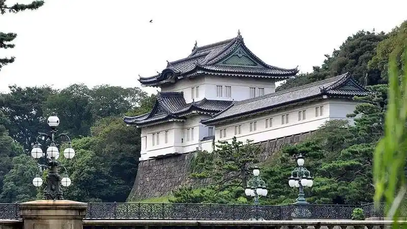 حیاط داخلی قلعه ایمپراتوری توکیو جاهای دیدنی ژاپن
