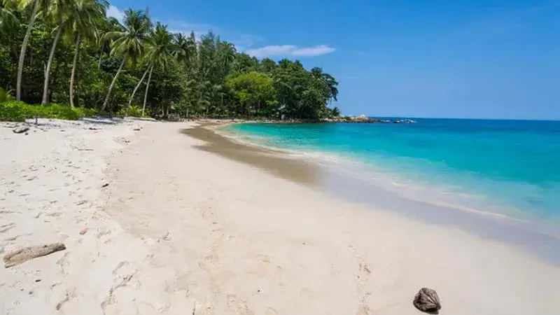 ساحل آزاد از آرام‌ترین جاذبه های گردشگری پوکت