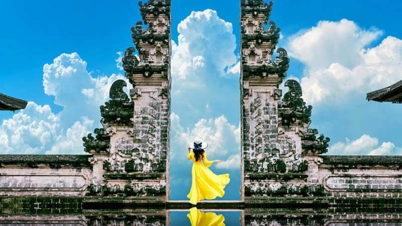 معبد لمپویانگ از خارق‌العاده‌ترین جاذبه های گردشگری بالی