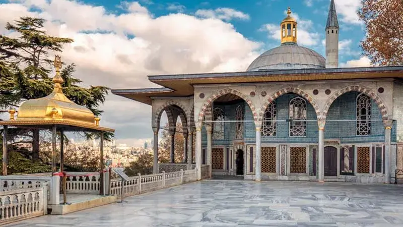 کاخ توپکاپی از باشکوه‌ترین جاذبه های گردشگری استانبول