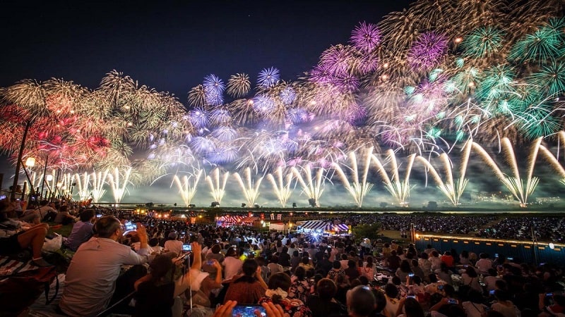 فستیوال آتش بازی ناگائوکا (Nagaoka Fireworks Festival)