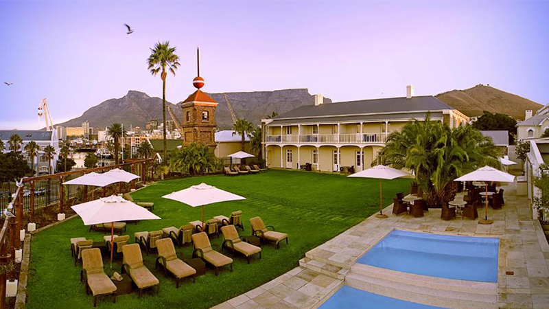 استخر هتل ویکتوریا و آلفرد یا همان ویکتوریا اند آلفرد در کیپ تاون آفریقای جنوبی