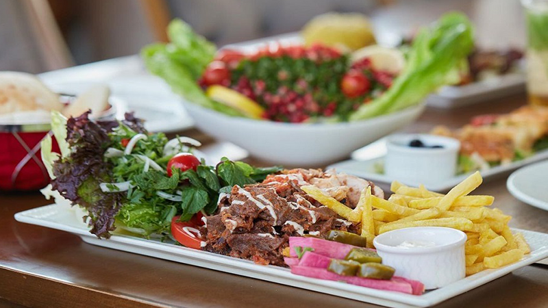 بهترین رستوران‌های عربی تهران کدامند؟ رستوران عربی باب البحر