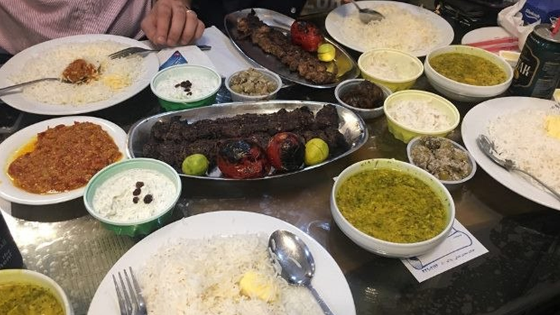 بهترین رستوران‌های گیلکی ( گیلانی ) تهران کدامند؟ رستوران خوش بین 