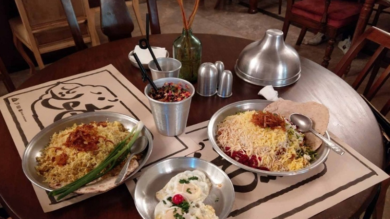 بهترین رستوران‌های ایرانی تهران کدامند؟ رستوران روحی
