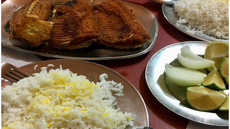 بهترین رستوران‌های دریایی تهران کدامند؟ رستوران لاکان 