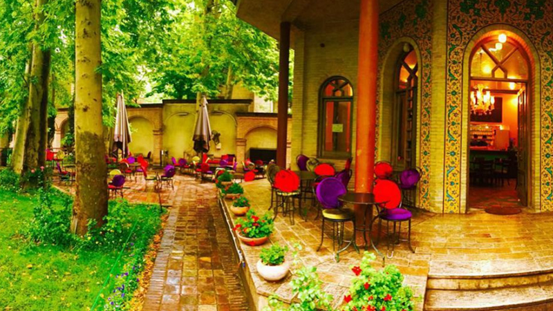 بهترین صبحانه‌های تهران : کافه چای بار 