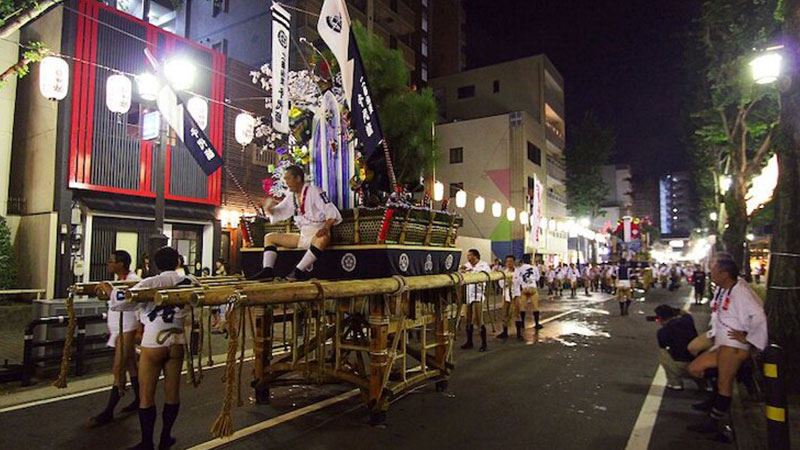رویدادهای جشنواره هاکاتا گیون یاماکاسا