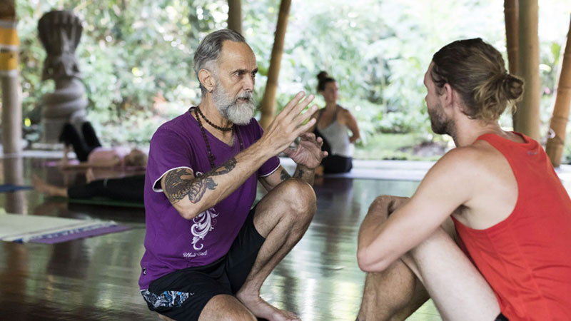 مجموعه پراناوا یوگا (Pranava Yoga) برای یوگا در بالی