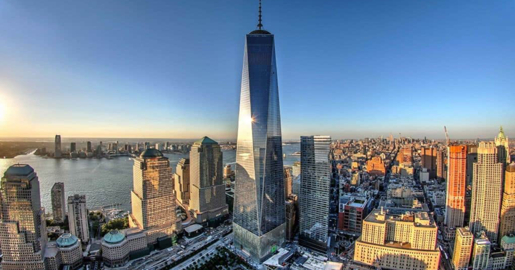 مرکز تجارت جهانی وان، ایالات متحده آمریکا (One World Trade Center)، یکی از بلندترین برج های جهان 