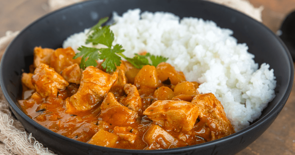 ماسامان کاری (Massaman Curry) یکی از بهترین غذاهای تایلند 