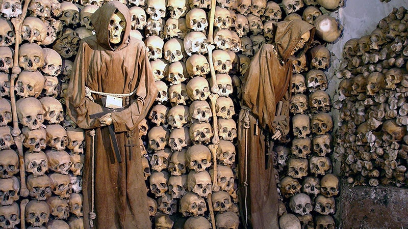 کاتاکومب کاپوچین، ایتالیا (Capuchin Catacombs) از تزسناک ترین مکان های دنیا