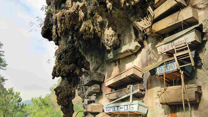 تابوت های آویزان، فیلیپین (Hanging Coffins, Philippines)