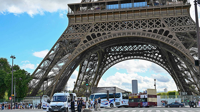 برج ایفل (Eiffel Tower)؛ از معروفترین جاذبه های پاریس