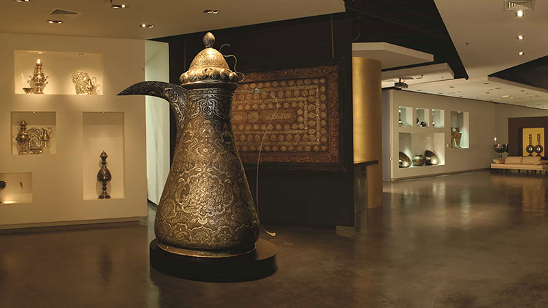 نگارخانه هنر اسلامی مرجان (Marjan Islamic Art Gallery) از بهترین گالری های هنری دبی