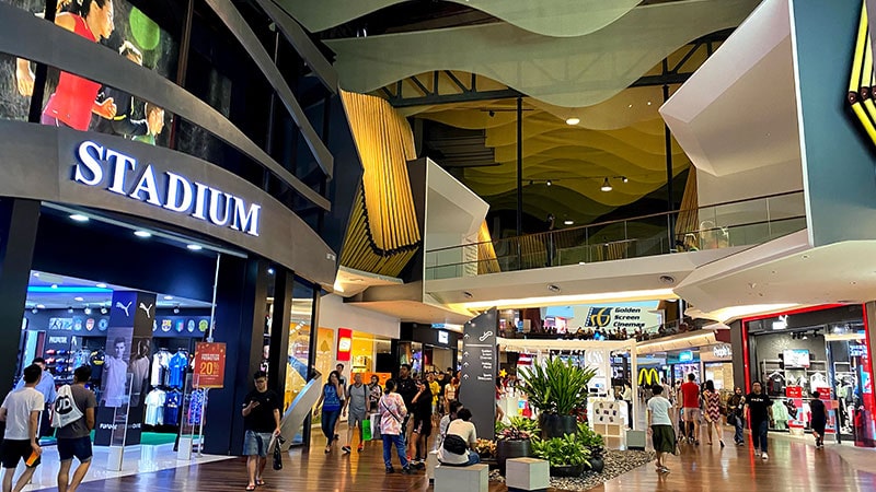 4- مگا مال (Mid Valley Megamall)؛ از مراکز خرید کوالالامپور در بنگسر