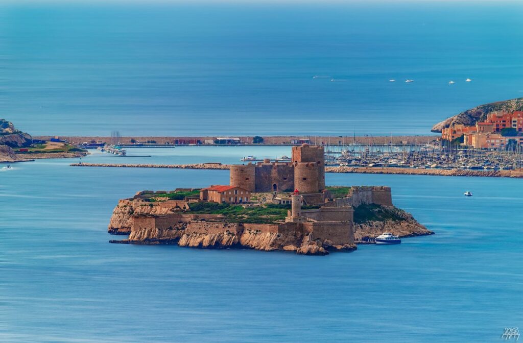 ۵. از قلعهی ایف (Château d’If) دیدن کنید