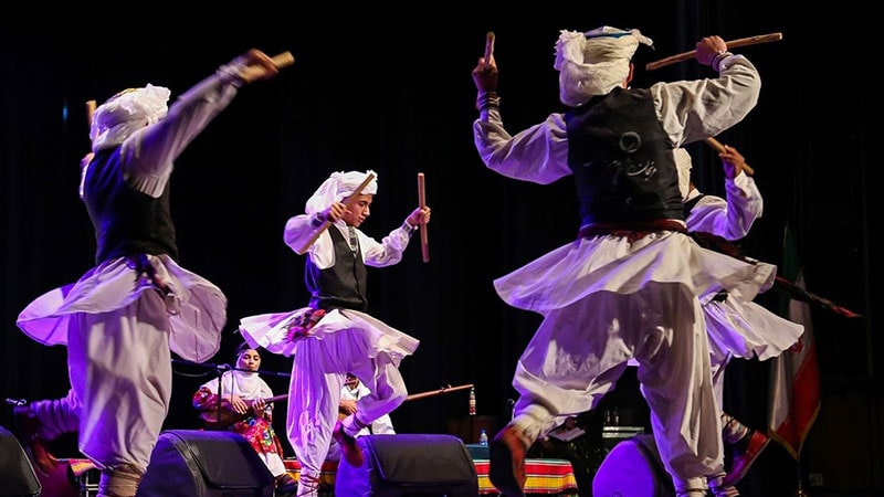 جشنواره‌های شیراز: از گل و گلاب تا مراسم‌های سنتی