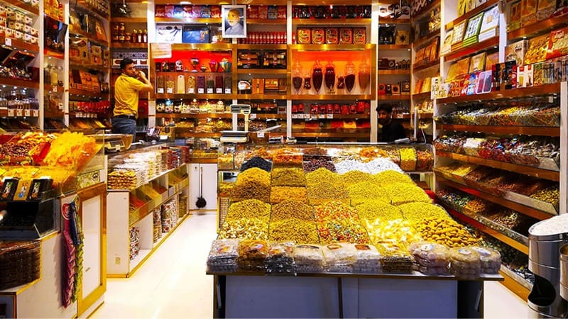 بازارهای مشهد؛ مرکز فرهنگ، خرید و طعمهای محلی
