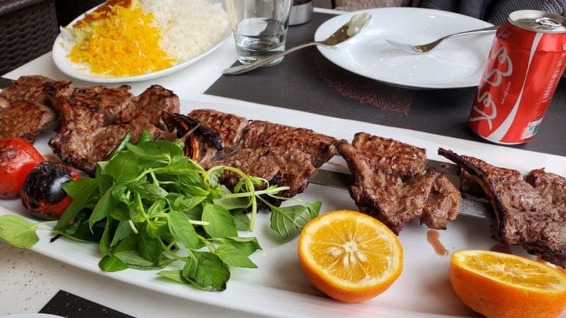 رستورانها و غذاهای سنتی طرقبه