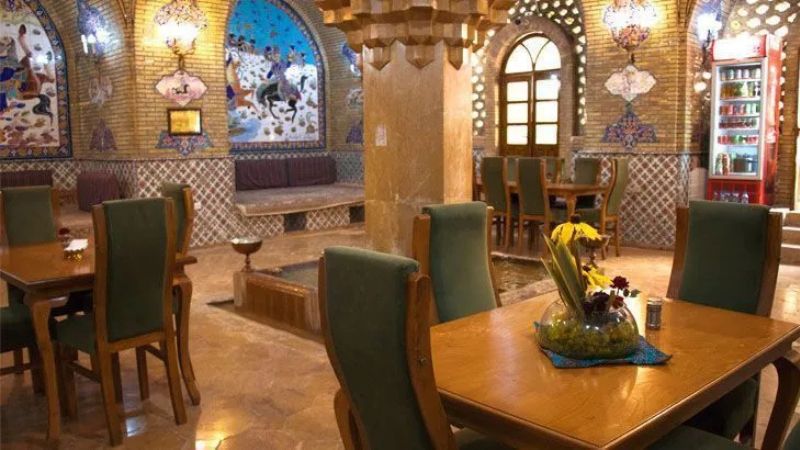 امکانات باغ عفیف آباد شیراز: سفری راحت و خاطره‌ساز