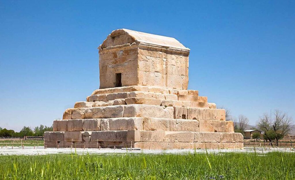 پاسارگاد؛ آرامگاه باشکوه کوروش و نخستین پایتخت ایران