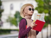 پیدا کردن غذای حلال در سفر خارجی