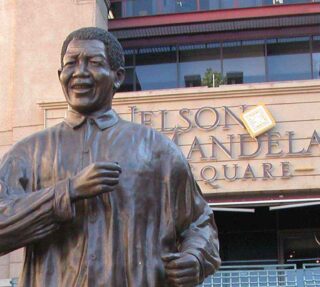 موزه آپارتاید ژوهانسبورگ؛ بازدید از تاریخ تبعیض نژادی